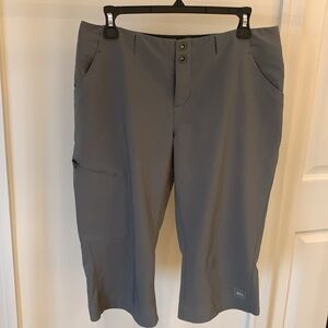 REI Women’s Bermuda Shorts, Size 8, Quick Dry